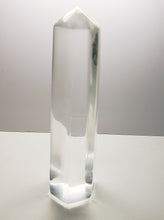 Load image into Gallery viewer, Clear (rare) Andara Crystal Generator 6.5inch