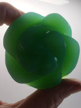 Load image into Gallery viewer, Opalesence - Green Andara Crystal Rose