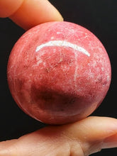Load image into Gallery viewer, Thulite Sphere 115.16g
