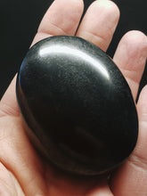 Load image into Gallery viewer, Shungite Therapeutic Hand / Palm Piece 98gB