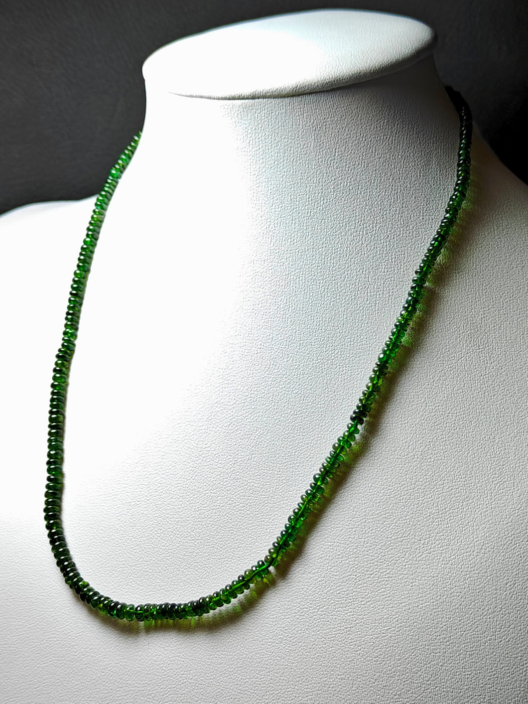 Tourmaline - Green (Dark Green) EO 2.5-4.5mm 18inch