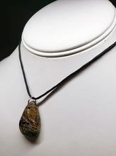 Load image into Gallery viewer, Pietersite Therapeutic Pendant 6g