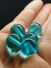 Load image into Gallery viewer, Aqua Andara Crystal 15mm Beads
