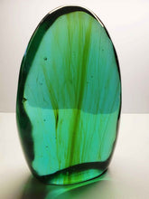 Load image into Gallery viewer, Bi-color Aqua w/ Shaman Polished Andara Crystal 1.125kg