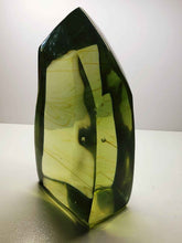 Load image into Gallery viewer, Bi-color Green w/ Shaman Polished Andara Crystal 1.065kg