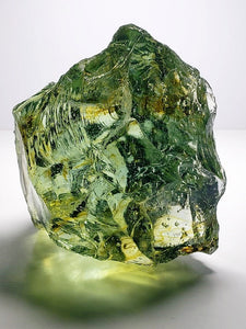 Bi-color Green w/ Shaman Traditional Andara Crystal 886g