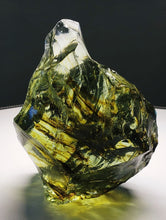 Load image into Gallery viewer, Bi-color Clear w/ Shaman Traditional Andara Crystal 930g
