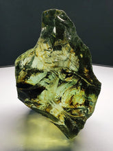 Load image into Gallery viewer, Bi-color Clear w/ Shaman Traditional Andara Crystal 930g