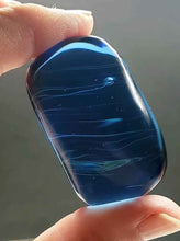 Load image into Gallery viewer, Blue w/ Shaman Andara Crystal Hand Piece 70g