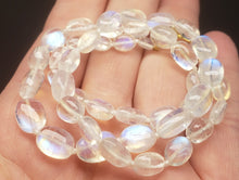 Load image into Gallery viewer, Moonstone - Blue Flash  EO+ oval 16inch