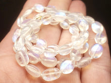 Load image into Gallery viewer, Moonstone - Blue Flash  EO+ oval 16.25inch