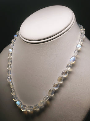 Moonstone - Blue Flash  EO+ oval 17inch