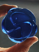 Load image into Gallery viewer, Blue Andara Crystal Rose