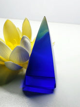 Load image into Gallery viewer, Blue Violet Andara Crystal Nubian Pyramid 2.5in x 1.25in