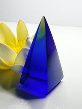Load image into Gallery viewer, Blue Violet Andara Crystal Nubian Pyramid 2.5in x 1.25in