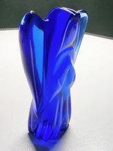 Load image into Gallery viewer, Blue Violet Andara Crystal Angel