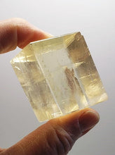 Load image into Gallery viewer, Optical Calcite - Iceland Spar Therapeutic Specimen 96g