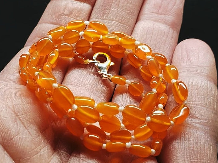 Carnelian E+ 4.5x5mm-5.5x8mm oval 20inch