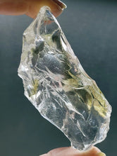 Load image into Gallery viewer, Bi-Color Clear w/shaman Traditional Andara Crystal 94g
