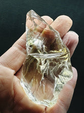 Load image into Gallery viewer, Bi-Color Clear w/shaman Traditional Andara Crystal 94g