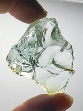 Load image into Gallery viewer, Andara Crystal Dual colored piece - Traditional - 26g*