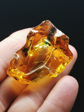 Load image into Gallery viewer, Andara Crystal Dual colored piece - Traditional - 26g*