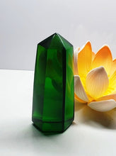 Load image into Gallery viewer, Green (Deep) Andara Crystal Generator 2.5inch
