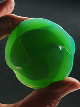 Load image into Gallery viewer, Opalesence - Green Andara Crystal Rose