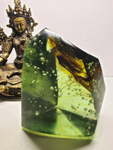 Load image into Gallery viewer, Bi-color Green w/ Shaman Polished Andara Crystal 1.15kg