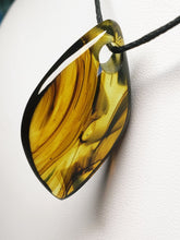 Load image into Gallery viewer, Green with Earth Shaman Andara Crystal Simple Wear Pendant B