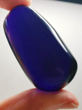 Load image into Gallery viewer, Indigo Andara Crystal Hand Piece 82G