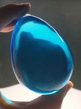 Load image into Gallery viewer, Blue - Light Bright Andara Crystal Egg