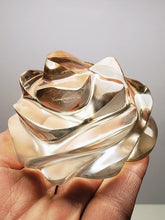 Load image into Gallery viewer, Rose Gold Andara Crystal Rose