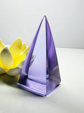 Load image into Gallery viewer, Violet - Light (color change) Andara Crystal Nubian Pyramid 3in x 1.5in