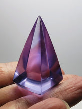Load image into Gallery viewer, Violet - Light (color change) Andara Crystal Nubian Pyramid 1.5n x .75in