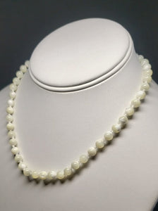 Mother of Pearl  EO 6.5mm 14.25-15.75inch adjustable Kid's Necklace