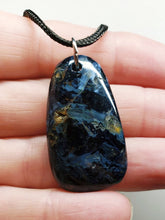 Load image into Gallery viewer, Pietersite Therapeutic Pendant 8g