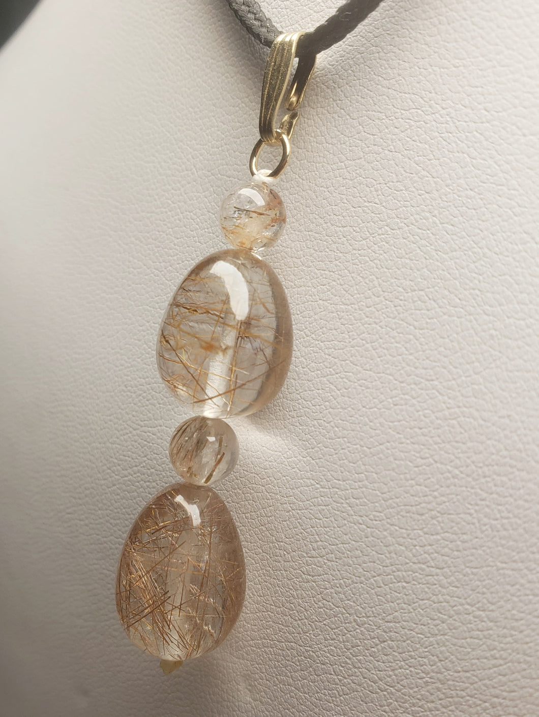 Quartz - Rutilated Therapeutic Pendant 33.5ct