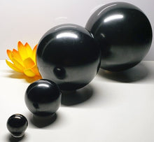 Load image into Gallery viewer, Shungite Therapeutic Spheres 4cm