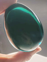 Load image into Gallery viewer, Teal Andara Crystal Egg