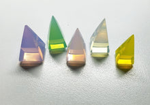 Load image into Gallery viewer, Andara Crystal Tiny Nubian Pyramid Set Angel Aura