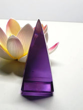 Load image into Gallery viewer, Violet (color change) Andara Crystal Nubian Pyramid 2.5n x 1.25in