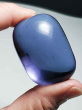 Load image into Gallery viewer, Violet (color change) Andara Crystal Hand/Palm Piece 78g