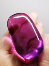 Load image into Gallery viewer, Violet (color change) Andara Crystal Hand Piece 92g
