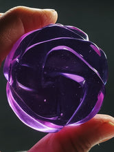 Load image into Gallery viewer, Violet (color change) Andara Crystal Rose