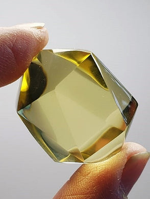 Yellow Andara Crystal Icosahedron 26g