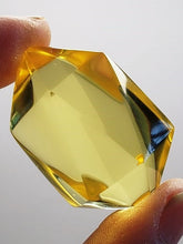 Load image into Gallery viewer, Yellow Andara Crystal Icosahedron 30g