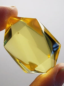 Yellow Andara Crystal Icosahedron 30g