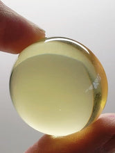 Load image into Gallery viewer, Yellow Andara Crystal Cabochon 30mm