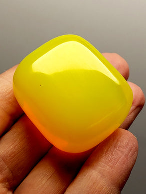 Opalescence - Yellow Andara Crystal Hand Piece 52g